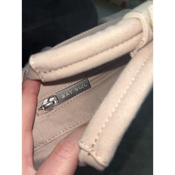 NWOT DAY OWL Unisex Recycled Backpack Pro Slim 14” Laptop Beige/Pink Canvas - Picture 10 of 15